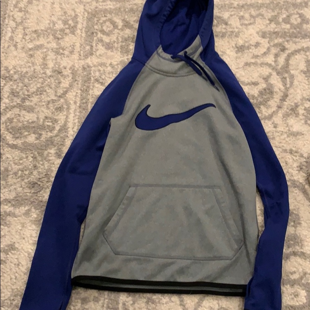 Nike hooded thermafit sweatshirt